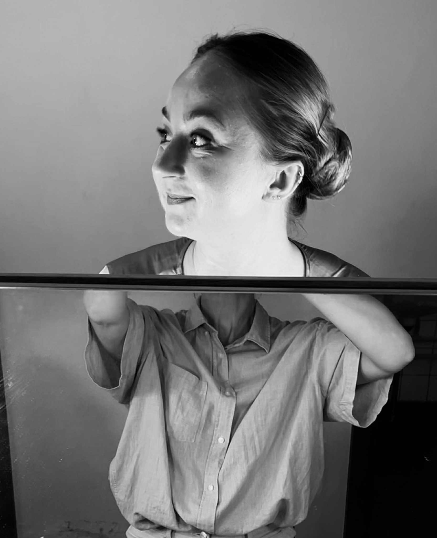 Backstage, Sort Sol Fladt Land